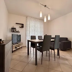 https://grazioso-appartamento-centrale.in-sardinia.net