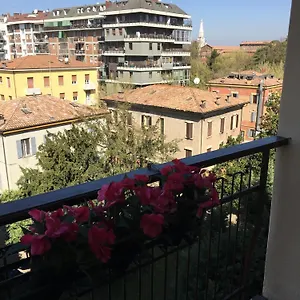 https://tiraboschi-appartment.emilia-romagnahotels.net